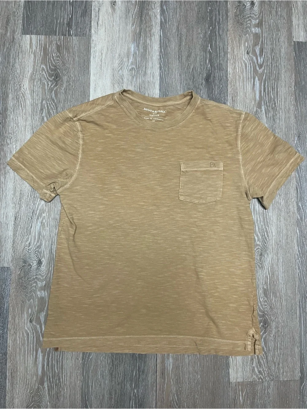 Banana Republic Tan Short-Sleeve Pocket Crewneck T-Shirt
